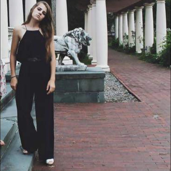 One piece jump suit - Picture 2 of 3